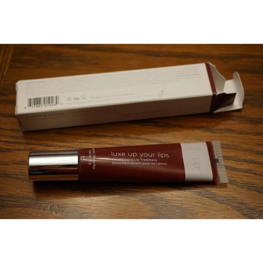 Julep Tinted Conditioning Lip Treatment in Sangria
